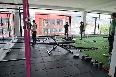 Te hago Sexy - centro de entrenamiento personaliza - Tobías Mena 5-33 y, Ibarra 100150, Ecuador