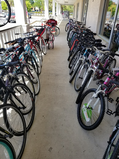 Sporting Goods Store «Play It Again Sports - Mount Pleasant», reviews and photos, 1035 Johnnie Dodds Blvd, Mt Pleasant, SC 29464, USA