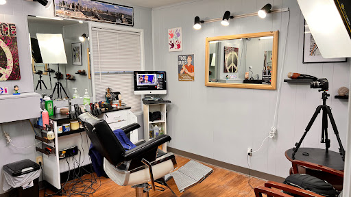 Barber Shop «Empire Barbershop», reviews and photos, 1236 E Empire St Suite 2, Bloomington, IL 61701, USA