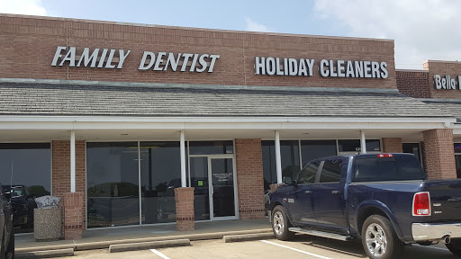 Holiday Cleaners in Richmond, Texas
