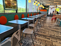 Atmosphère du Restauration rapide McDonald's à Les Martres-de-Veyre - n°7