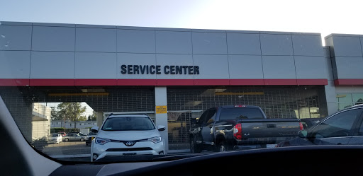 Toyota Dealer «Toyota Of Whittier», reviews and photos, 14577 Whittier Blvd, Whittier, CA 90605, USA