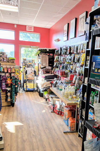 Pet Supply Store «Leash on Life, Pet Supplies», reviews and photos, 650 Pacha Pkwy #5, North Liberty, IA 52317, USA