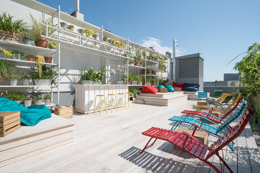 Terraces with swimming pool in Vienna