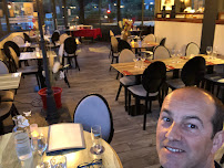 Atmosphère du Restaurant français Restaurant Le Bistrot d'Yvan à Saint-Raphaël - n°3