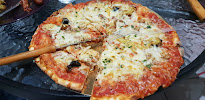Plats et boissons du Pizzas à emporter Dolmi jo pizza à Laroque-d'Olmes - n°18