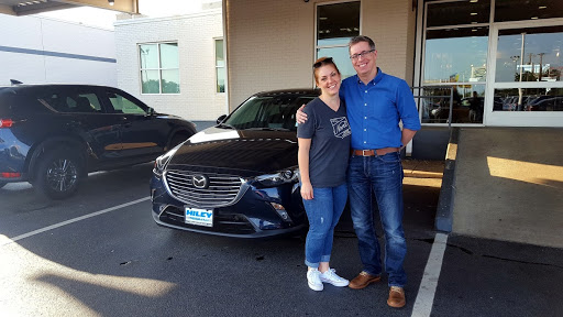 Mazda Dealer «Hiley Mazda of Hurst», reviews and photos, 625 NE Loop 820, Hurst, TX 76053, USA