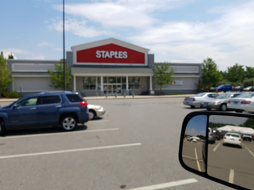 Office Supply Store «Staples», reviews and photos, 41 Nashua Rd, Londonderry, NH 03053, USA