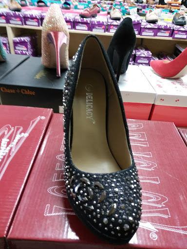 Shopping Mall «Liberty Court Shopping Center», reviews and photos, 8660 Liberty Rd, Randallstown, MD 21133, USA