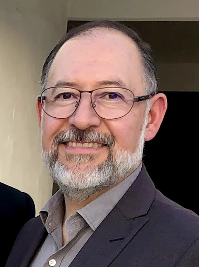 Dr. Gerardo Rodríguez Abrajan, Oncólogo