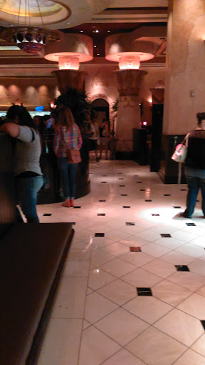 Restaurant «The Cheesecake Factory», reviews and photos, 16134 N 83rd Ave, Peoria, AZ 85382, USA