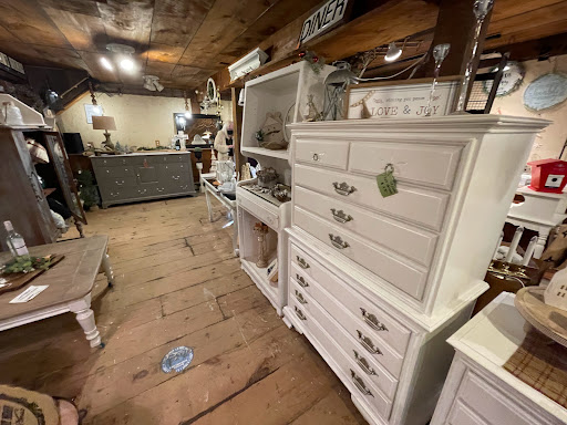 Candle Store «Whiffle Tree Country Store & Candle Co», reviews and photos, 101 Andover Rd, Billerica, MA 01821, USA