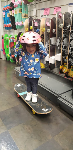 Sporting Goods Store «Big 5 Sporting Goods», reviews and photos, 18621 Main St, Huntington Beach, CA 92648, USA