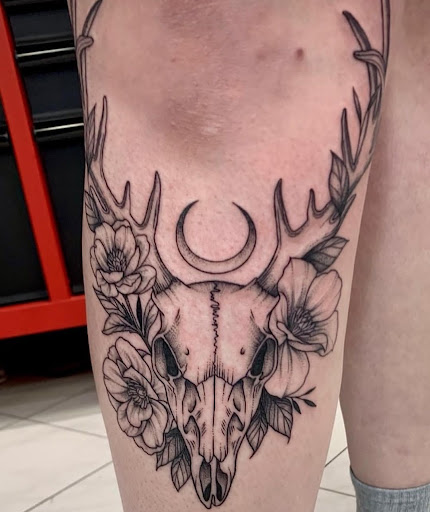 Explore small hawaii tattoo ideas, creative tattoo ideas in Schaumburg, available at Atmosphere Tattoo Gallery - Schaumburg