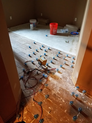 Roofing Contractor «Iron River Construction», reviews and photos, 586 Bavaria Ln, Chaska, MN 55318, USA