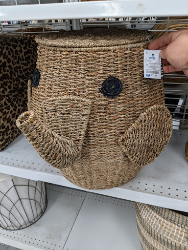 Clothing Store «Ross Dress for Less», reviews and photos, 1082 S Mt Vernon Ave, Colton, CA 92324, USA