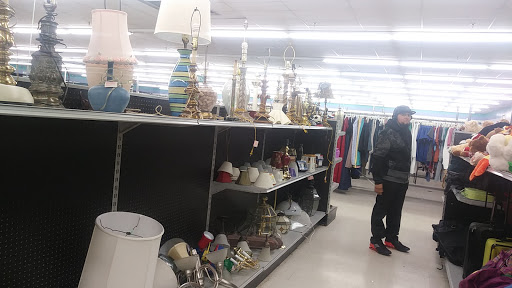 Thrift Store «Value Village Thrift Store», reviews and photos, 4451 Central Ave, Charlotte, NC 28205, USA