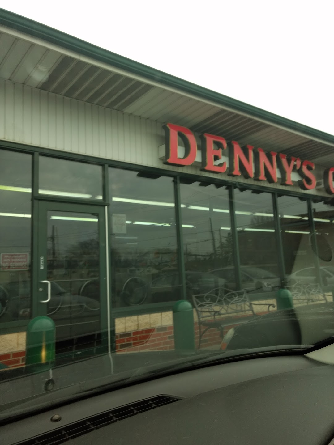 Dennys Coin Laundry