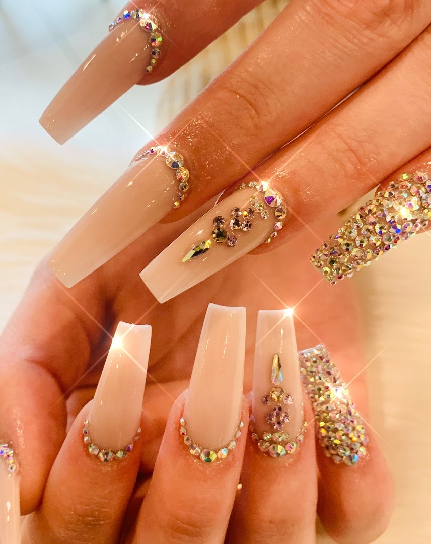 Diamond nails & spa