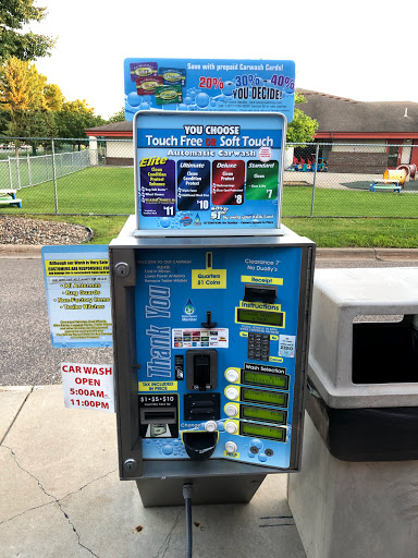 Convenience Store «Kwik Trip #408», reviews and photos, 8477 City Centre Dr, Woodbury, MN 55125, USA