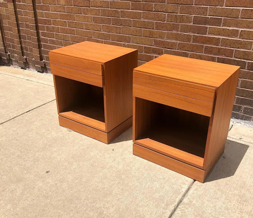 Used Furniture Store «Furniture Lounge», reviews and photos, 11 E University Ave, Champaign, IL 61820, USA