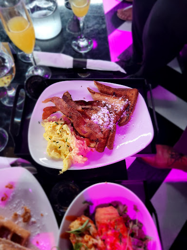 Lounge «In Love Memphis», reviews and photos, 7144 Winchester Rd, Memphis, TN 38125, USA