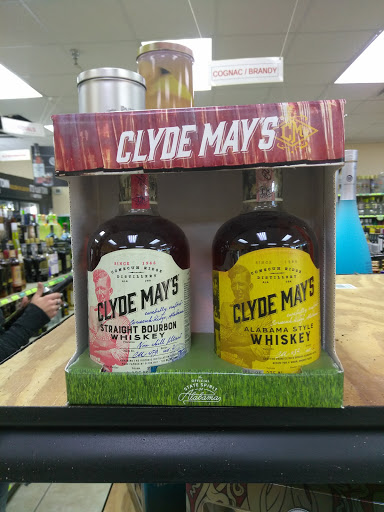 Liquor Store «Golden Ox Liqours», reviews and photos, 305 E Burleigh Blvd, Tavares, FL 32778, USA