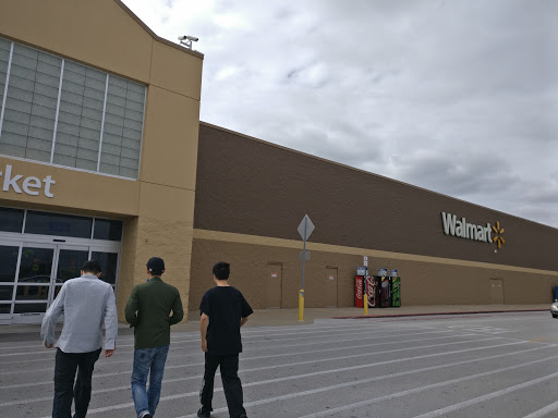 Department Store «Walmart Supercenter», reviews and photos, 505 S Dunlap St, Savoy, IL 61874, USA