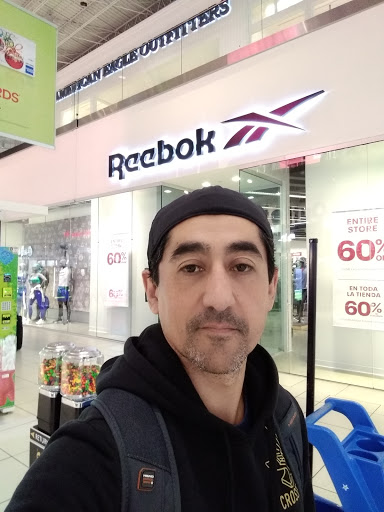 Shoe Store «Reebok Outlet», reviews and photos, 651 Kapkowski Rd #1048, Elizabeth, NJ 07201, USA