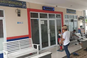 Klinik Keluarga Puloampel image