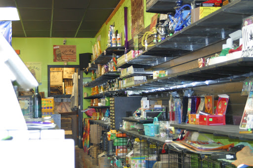 Tobacco Shop «Hypnotized Smoke Shop», reviews and photos, 2967 Patterson Rd, Florissant, MO 63031, USA