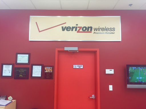 Cell Phone Store «Verizon Authorized Retailer - Wireless Zone», reviews and photos, 424 Main St, Spotswood, NJ 08884, USA