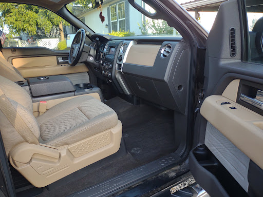 B&T AUTO DETAILING and  LLC en Burkburnett