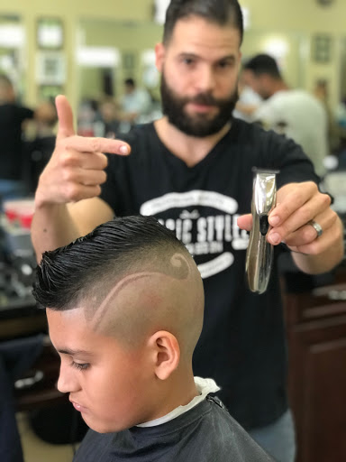 Barber Shop «Classic stylez barbershop», reviews and photos, 18600 NW 87th Ave, Hialeah, FL 33015, USA