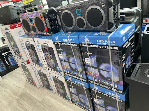 Electronics Store «King Electronics», reviews and photos, 4374 White Plains Rd, Bronx, NY 10466, USA