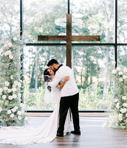 Flower Designer «Bramble and Bee», reviews and photos, 311 Commerce St, Tomball, TX 77375, USA