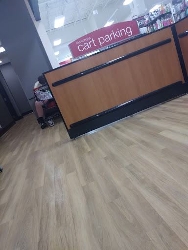 Department Store «T.J. Maxx», reviews and photos, 1300 Shingle Creek Xing, Brooklyn Center, MN 55430, USA