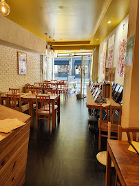 Atmosphère du Restaurant asiatique Chez Toye - Rue Montmartre à Paris - n°8