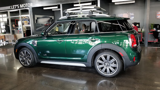 Used Car Dealer «MINI of Portland», reviews and photos, 9134 SW Canyon Rd, Portland, OR 97225, USA