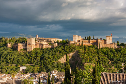 Houses to reform Granada