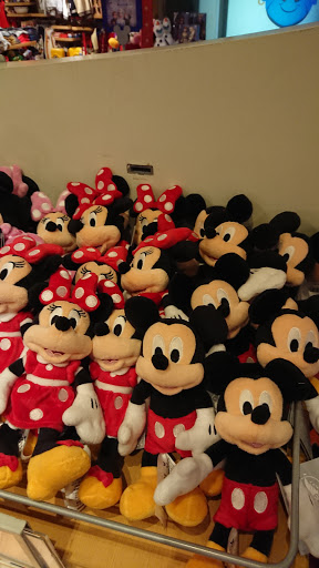 Toy Store «Disney Store», reviews and photos, 2223 N Westshore Blvd, Tampa, FL 33607, USA