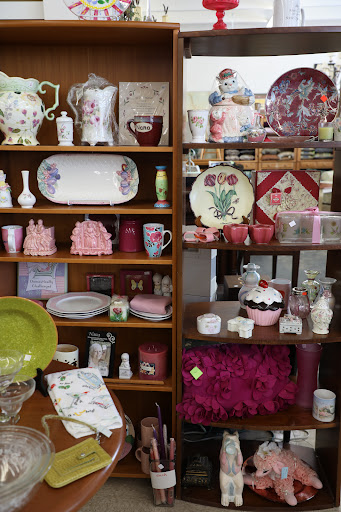 Clothing Store «Furry Friends Thrift», reviews and photos, 615 W Indiantown Rd, Jupiter, FL 33458, USA