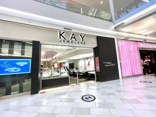 Jewelry Store «Kay Jewelers», reviews and photos, 174 N Garden St, Bloomington, MN 55425, USA