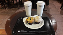 Muffin du Restaurant servant le petit-déjeuner Starbucks à Paris - n°6