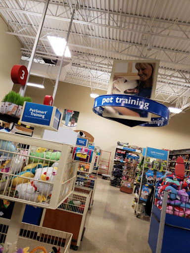 Pet Supply Store «PetSmart», reviews and photos, 1275 N Military Hwy, Norfolk, VA 23502, USA
