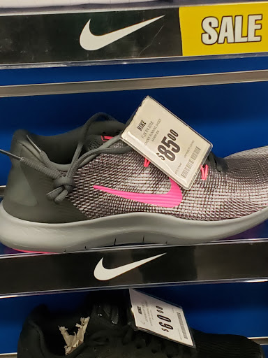 Sporting Goods Store «Big 5 Sporting Goods», reviews and photos, 10027 W Remington Ave #100, Littleton, CO 80127, USA