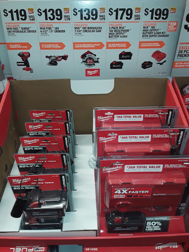 Home Improvement Store «The Home Depot», reviews and photos, 18700 Meyers Rd, Detroit, MI 48235, USA