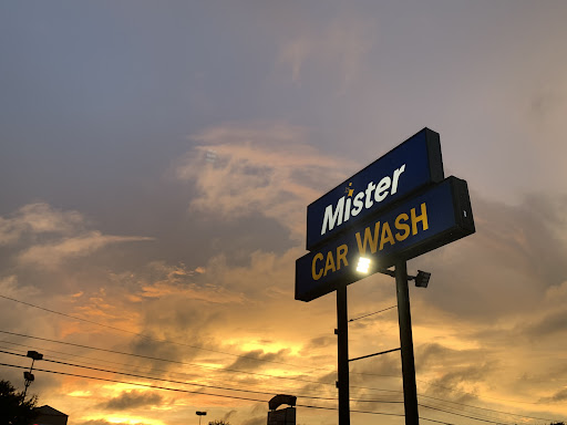 Car Wash «Mister Car Wash», reviews and photos, 5721 Burnet Rd, Austin, TX 78756, USA