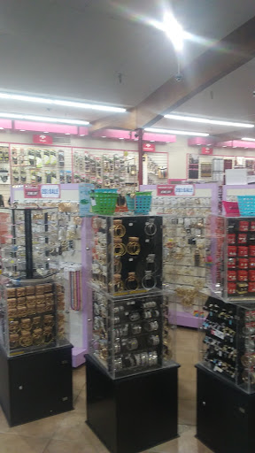 Beauty Supply Store «Beauty 4U», reviews and photos, 6333 Livingston Rd, Oxon Hill, MD 20745, USA