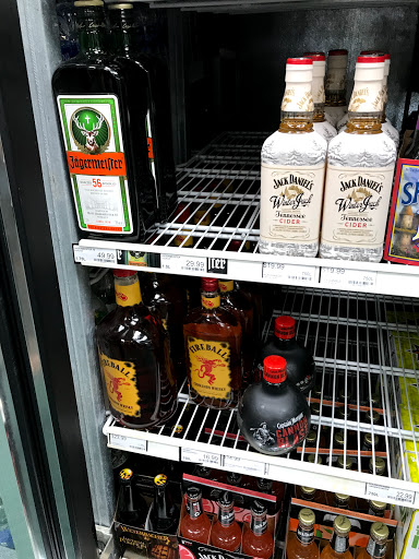 Liquor Store «Star Liquor @ Big Bend Road», reviews and photos, 13192 US-301, Riverview, FL 33578, USA